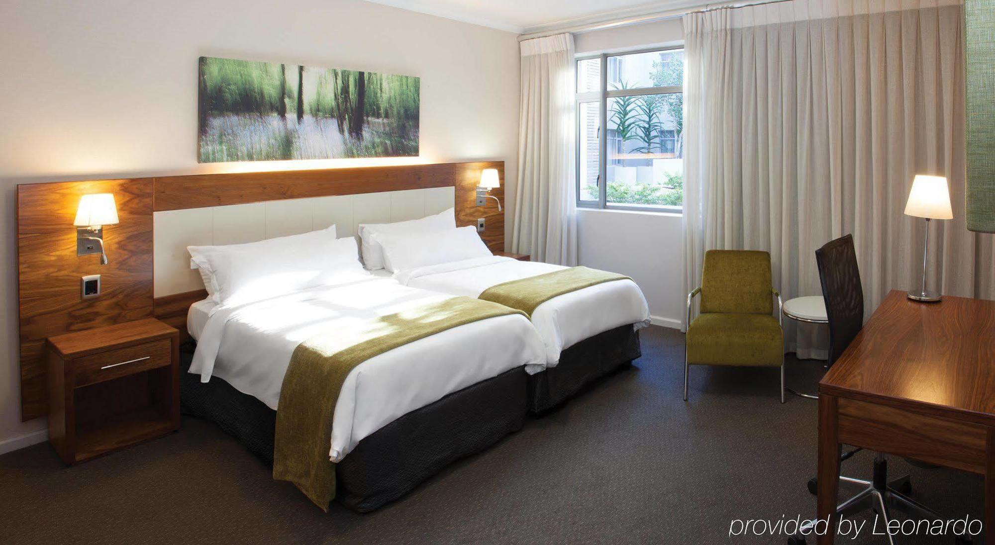 Hotel Doubletree By Hilton Upper Eastside Cape Town